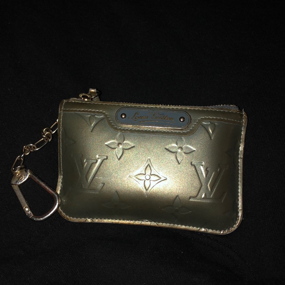 Luis Vuitton card holder